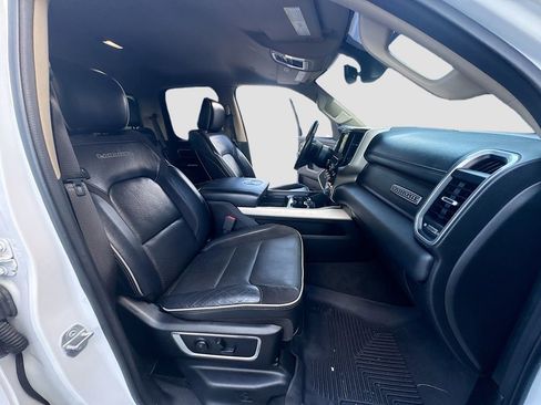 Used 2020 RAM 1500 Laramie RWD image 31