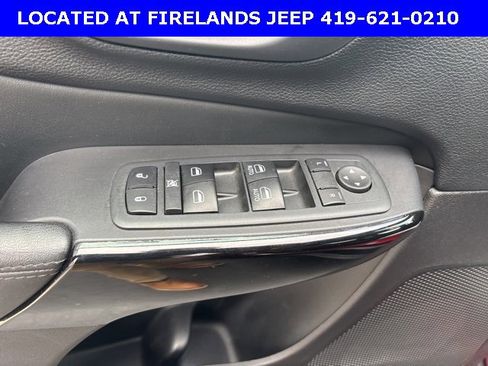 Used 2020 Jeep Cherokee Latitude Plus image 15