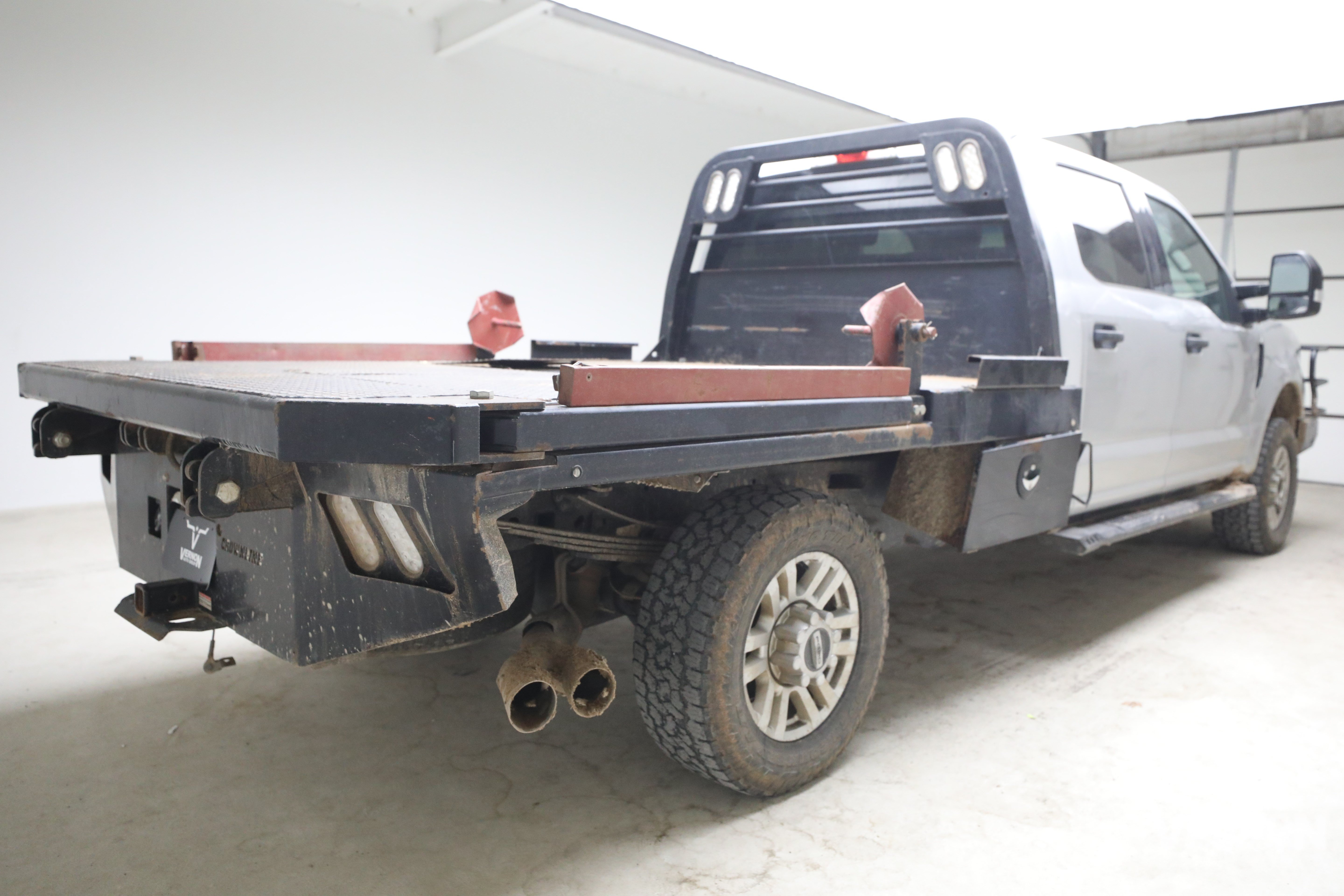 Used 2017 Ford F350 XLT AWD/4WD image 4