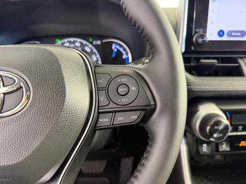 Certified 2025 Toyota RAV4 XLE w/ Convenience Package image 23