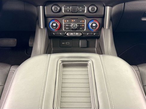 Used 2023 Chevrolet Tahoe LT image 12