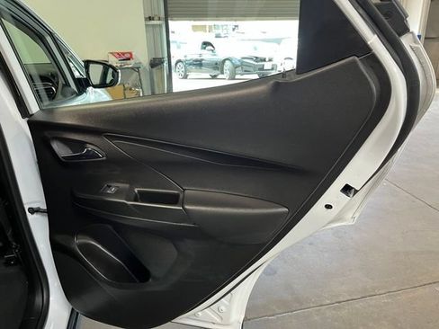 Used 2023 Chevrolet Bolt LT w/ Infotainment Package FWD image 15