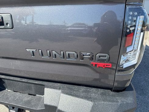 Used 2018 Toyota Tundra SR5 w/ SR5 Upgrade Package image 11