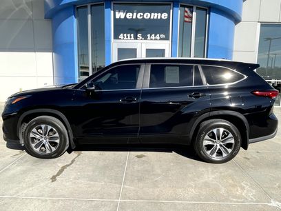 Used 2023 Toyota Highlander XLE