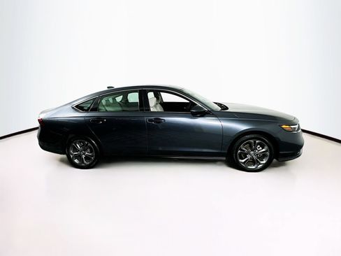 Used 2023 Honda Accord EX image 9