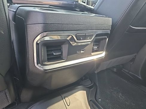 Used 2025 GMC Sierra 2500 Denali w/ Denali Reserve Package AWD/4WD image 18