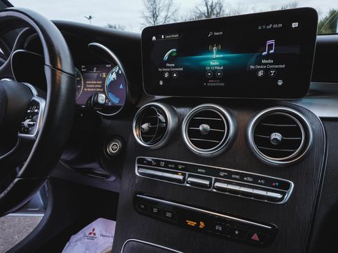 Used 2022 Mercedes-Benz GLC 300 GLC 300 image 17