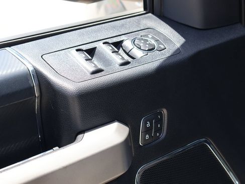 Used 2020 Ford F150 Lariat w/ Equipment Group 502A Luxury AWD/4WD image 22
