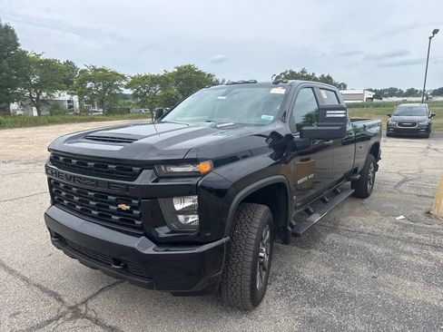 Used 2023 Chevrolet Silverado 2500 Custom w/ Custom Value Package AWD/4WD image 7