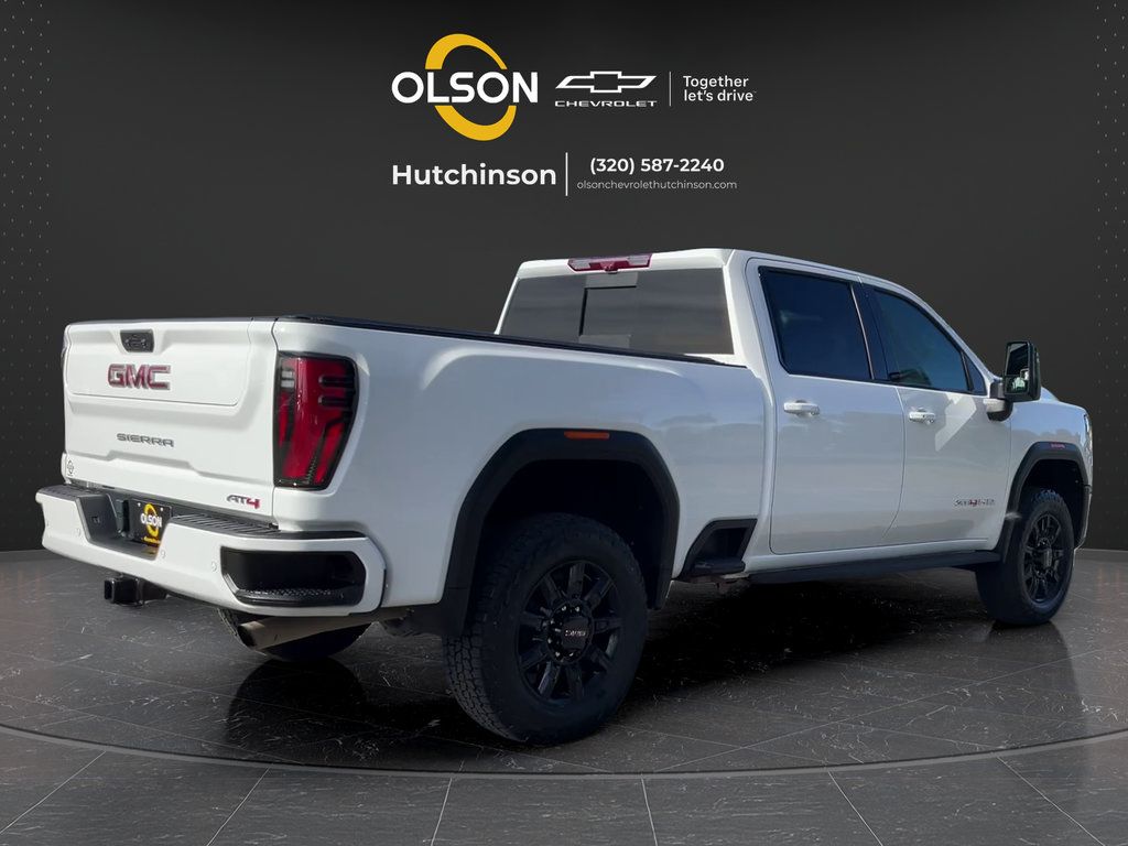 Used 2024 GMC Sierra 3500 AT4 w/ AT4 Premium Plus Package AWD/4WD image 10