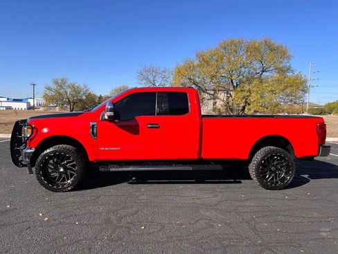 Used 2021 Ford F350 Lariat w/ Chrome Package image 7