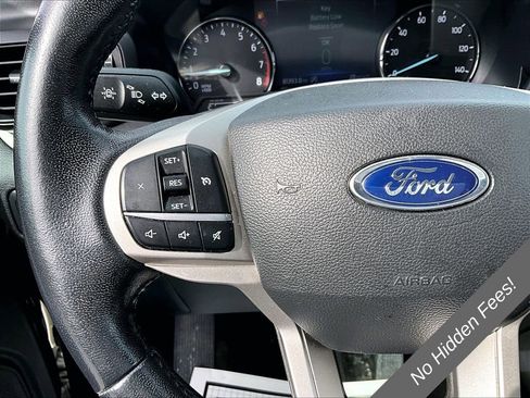 Used 2022 Ford Explorer XLT AWD/4WD image 15