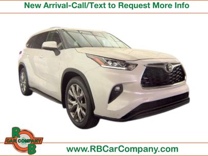Used 2023 Toyota Highlander Limited