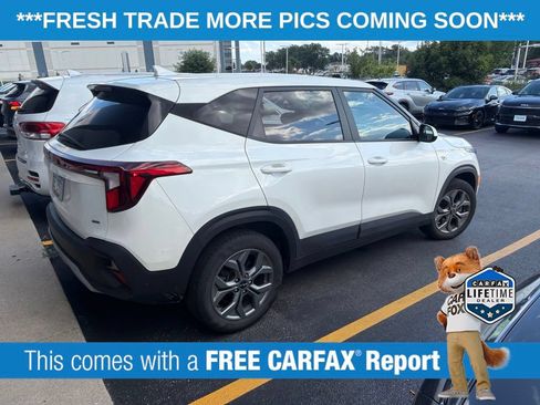 Used 2024 Kia Seltos LX AWD/4WD image 4