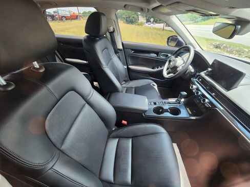 Used 2022 Honda Civic Touring image 8