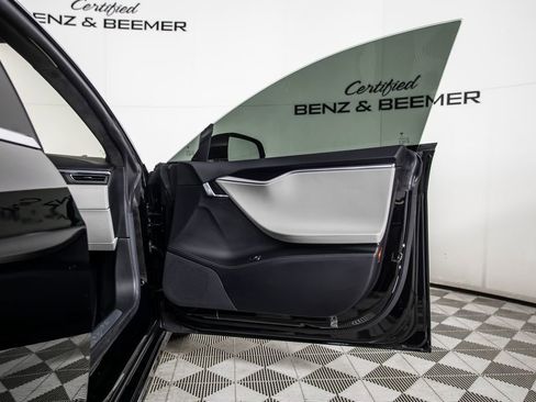 Used 2016 Tesla Model S P90D image 15