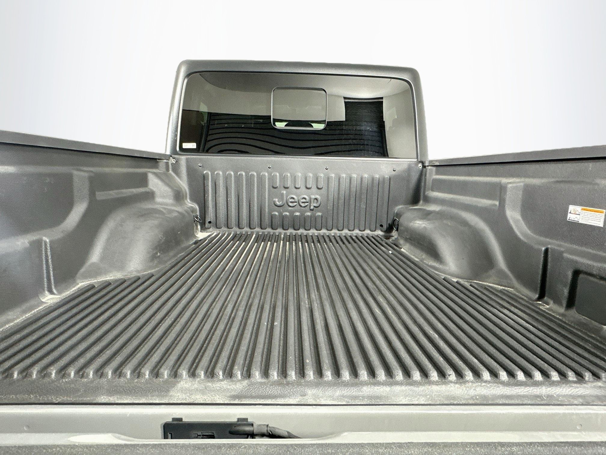 Used 2023 Jeep Gladiator Sport AWD/4WD image 28