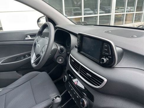 Used 2021 Hyundai Tucson SE w/ Cargo Package image 12