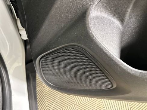 Used 2022 Buick Encore GX Select image 29