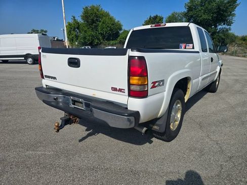Used 2006 GMC Sierra 1500 SLE w/ Light Duty Power Package AWD/4WD image 3