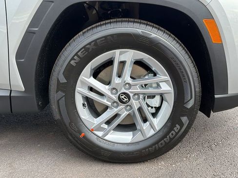 New 2026 Hyundai Tucson SE image 13