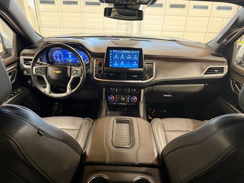 Used 2023 Chevrolet Suburban Premier RWD image 26