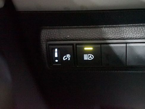 Certified 2023 Toyota Corolla LE image 22