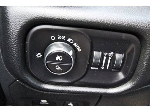 Used 2025 RAM 1500 Big Horn AWD/4WD image 22