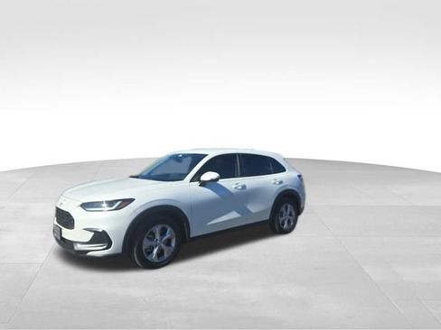 Used 2025 Honda HR-V LX image 1