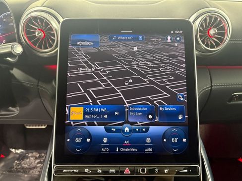 Used 2022 Mercedes-Benz SL 55 AMG 4MATIC w/ Driver Assistance Package image 19