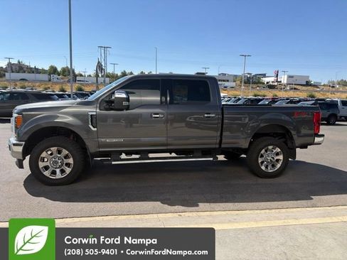 Used 2017 Ford F350 Lariat w/ Lariat Ultimate Package AWD/4WD image 9