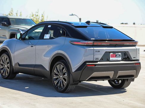 New 2026 Toyota C-HR AWD/4WD image 7