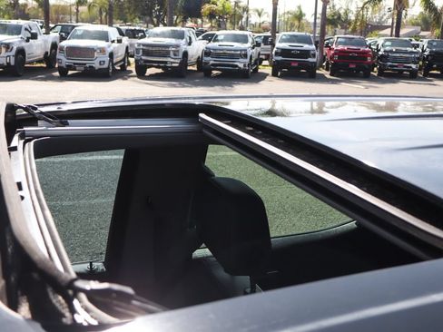 Used 2021 Chevrolet Silverado 1500 LT Trail Boss w/ Convenience Package II AWD/4WD image 30