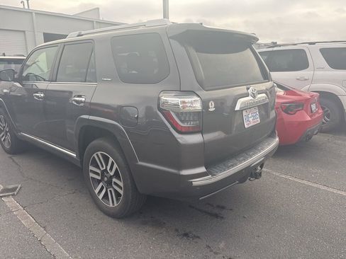 Used 2016 Toyota 4Runner Limited image 9