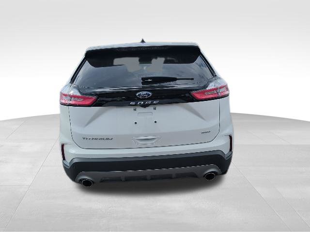Used 2024 Ford Edge Titanium w/ Equipment Group 301A AWD/4WD image 4