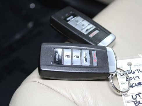 Used 2017 Acura MDX FWD w/ Tech & Entertainment image 13