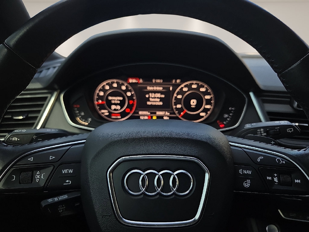 Used 2020 Audi Q5 Prestige w/ Prestige Package AWD/4WD image 24