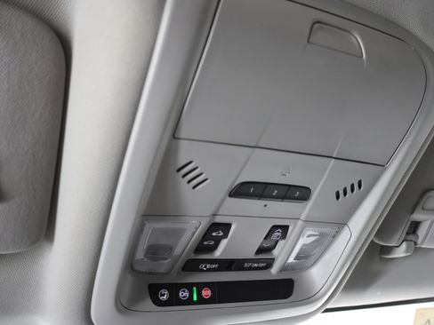 Used 2019 GMC Terrain SLT w/ Preferred Package image 56