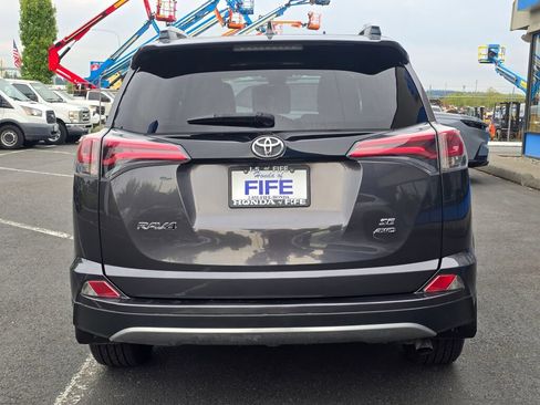 Used 2017 Toyota RAV4 SE AWD/4WD image 4