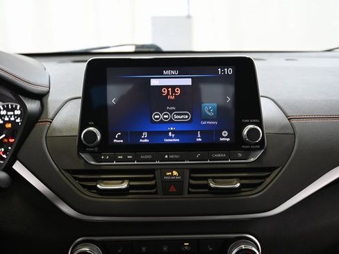 Used 2020 Nissan Altima 2.5 SR w/ Premium Package image 5