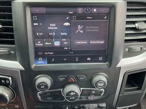 Used 2023 RAM 1500 Classic SLT w/ Electronics Group AWD/4WD image 18