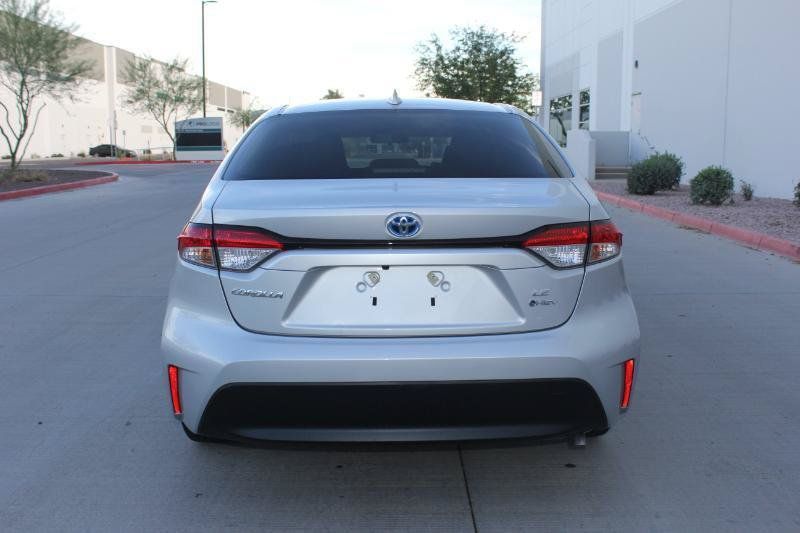Used 2025 Toyota Corolla LE FWD image 6
