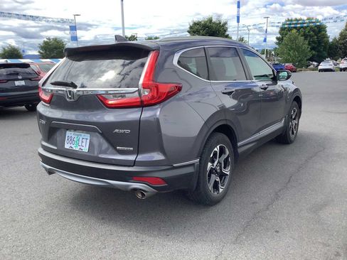 Used 2018 Honda CR-V Touring image 6