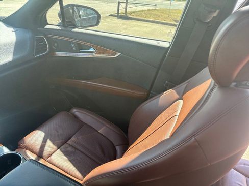 Used 2020 Lincoln Nautilus Reserve w/ Equipment Group 201A image 12