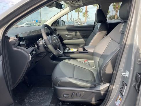New 2025 Hyundai Tucson Limited FWD image 14