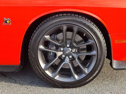 Used 2022 Dodge Challenger R/T Scat Pack w/ Plus Package image 8