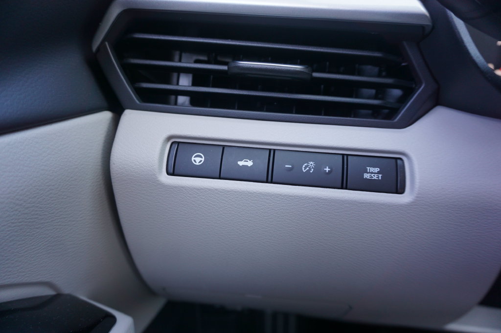 Used 2024 Nissan Altima 2.5 SL FWD image 5