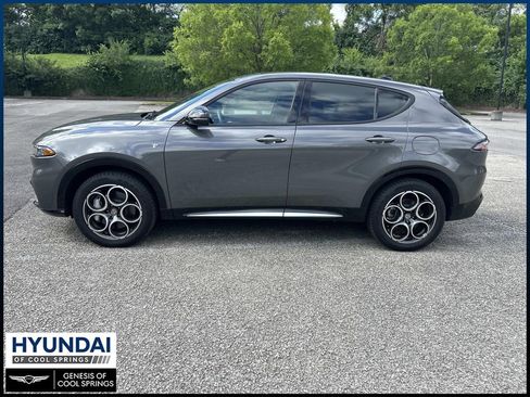 Used 2024 Alfa Romeo Tonale Ti AWD/4WD image 5