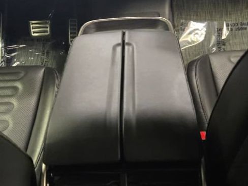 Used 2024 Rivian R1S Adventure AWD/4WD image 13