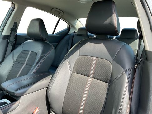 Used 2024 Nissan Altima 2.5 SR image 23